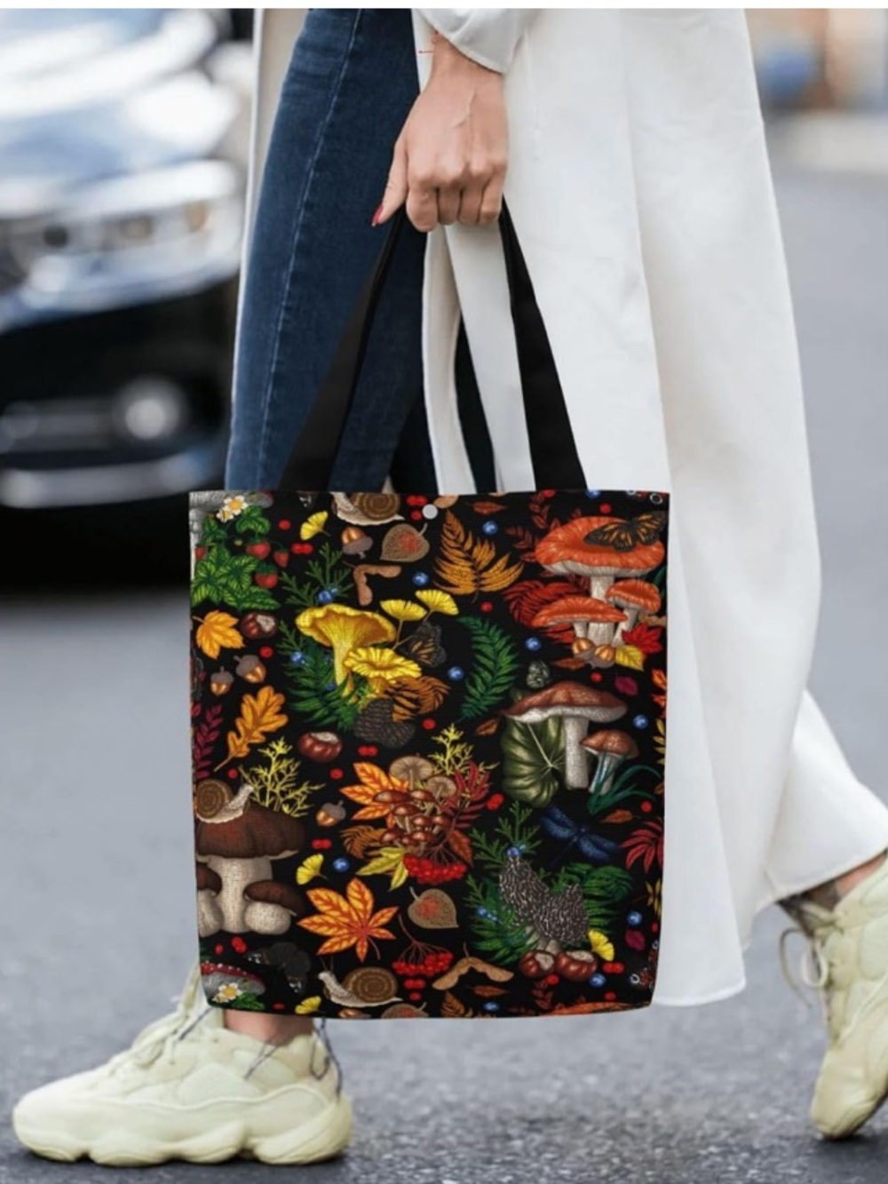Stylish Autumn Botanical Tote Bag - Black Floral Mushroom Print